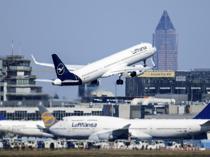 Lufthansa places $7.7 bln order for 20 long-haul planes