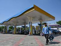 India hikes fuel prices again due to Middle East war