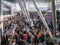 Munich airport briefly halts flights after drone alert