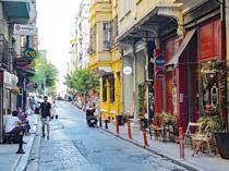Istanbul cafes introduce strict limits for remote workers
