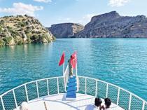 ‘Quiet city’ of Halfeti draws visitors to middle of steppe
