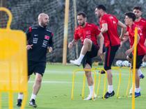 Türkiyes national team holds first training session in Florida ahead of World Cup