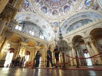 Dolmabahçe Palace marks 170 years