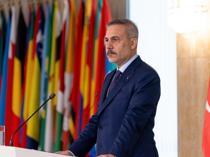 Türkiye calls on Iran and US to halt attacks, resume peace talks