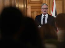 UK PM announces ban on social media for under-16s