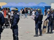 EU lawmakers to approve migrant detention and deportation boost