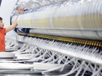 Business confidence improves, capacity usage rises