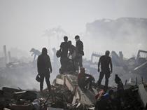 World sends rescuers, aid as Venezuela reels from quakes