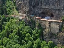 Sümela Monastery reopens after safety efforts against rockfalls