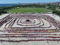 5,000 dancers set Guinness World Record with mass horon performance