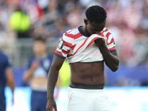 Pochettino says Balogun foul never a red card as suspension looms