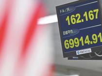Japan’s exports and imports grow as yen weakens