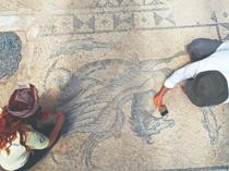 2,000-year-old mosaic hall unearthed at Tralleis site