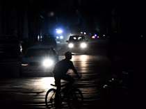 Five of Cubas 15 provinces without power as grid fails again