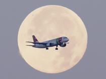 Higher jet fuel costs hit Lufthansa profit
