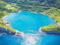 Gideros Bay welcomes visitors with scenic beauty