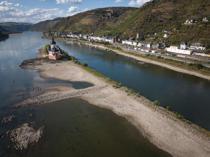 Low water on Germanys Rhine river threatens new blow to economy