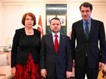 Mumcu family meets justice minister over 1993 killing