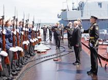 Putin threatens seizures of European ships