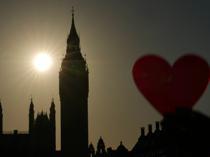 UK economy slows amid political unrest, Mideast war