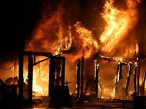Strikes kill 12 in Russia and Ukraine