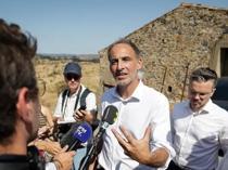 Centre-left Glucksmann to enter Frances crowded presidential race