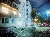 Mass Russian barrage kills 12 in Kiev