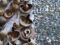 Syrian collector hands over 20-year collection