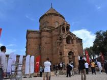 Worshippers gather at historic church on Akdamar Island for annual service