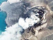 Indonesia’s main airport suspends operations after volcanic eruption
