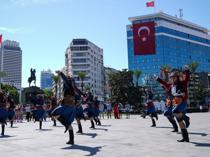 İzmir celebrates 104 years since liberation