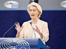 EU chief calls for NATO-like EU security mechanism