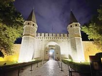 Topkapı Palace draws nearly 32,000 visitors for summer night tours