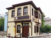 Historical Samsun mansion transformed into Book Cafe