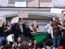 Protesting French teens, police clash