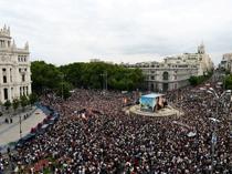 Thousands protest in Spain after housing relief rejected
