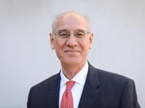 Rıfat Atun becomes Harvard’s first Turkish dean