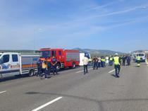 11 killed, more injured in bus-tow truck crash in Manisa