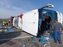 Bus crash kills 11 in western Türkiye