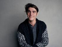 RJ Mitte, ‘Breaking Bad’ star, dies at 34