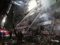 Heavy Russian strikes on Ukraine kill 6, cut power in Kiev