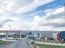 Truck queue stretches 30 kilometers at Türkiye-Bulgaria border