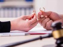 Türkiye’s ruling party reworks alimony reform proposals