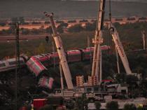 Spanish PM pledges to establish cause of deadly train crash