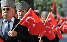 Tens of thousands mark Republic Day with alternative rally in Ankara