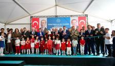 Binali Yıldırım ve ailesi okul yaptırdı