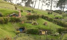 Beyaz perdeden fırlayan Hobbit evler şimdi Sivas’ta Beyaz perdeden fırlayan Hobbit evler şimdi Sivas’ta