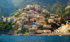Amalfi kıyılarında bir dağ köyü Amalfi kıyılarında bir dağ köyü