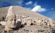 Gizemi hâlâ çözülemeyen Nemrut Dağı Gizemi hâlâ çözülemeyen Nemrut Dağı
