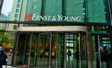Ernst & Young 3 bin personelini çıkaracak